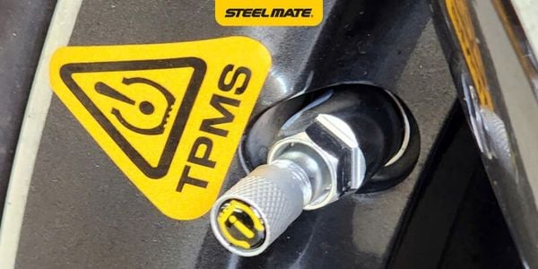 lắp cảm biến áp suất lốp van trong