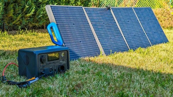 Explorer 300 – Bluetti EB3A – EcoFlow River 2