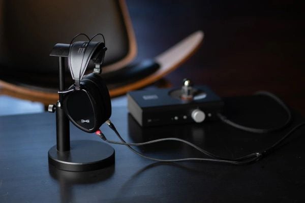 Why Wired Audiophile Headphones Are Still Worth Trying in the Age of Bluetooth