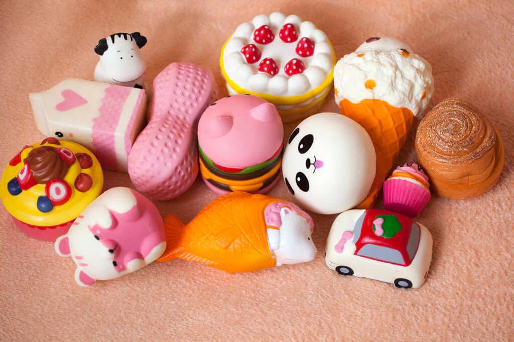 Buôn bán gì có lợi nhuận cao? Bán Squishy đồ chơi xả stress
