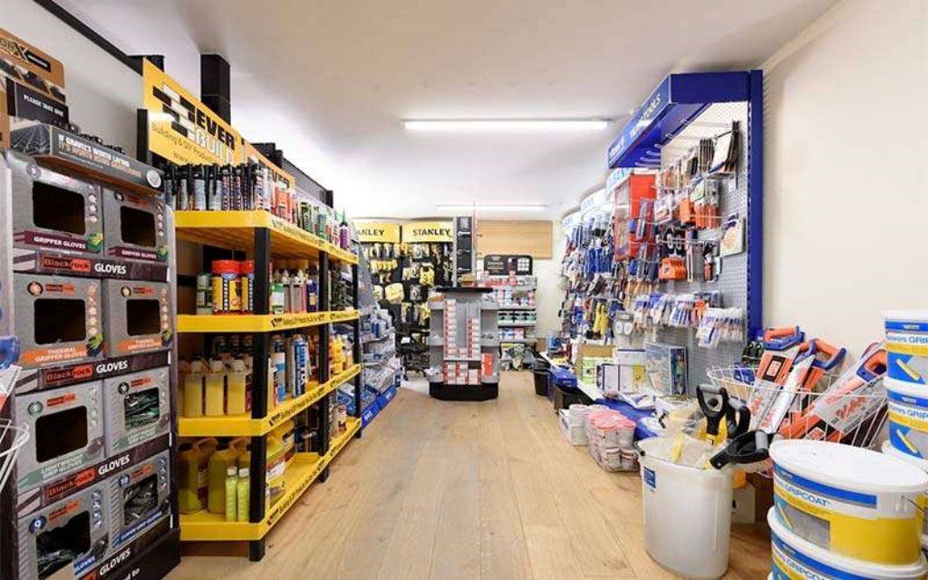 Mở cửa hàng vật liệu xây dựng là một ý tưởng kinh doanh hay.