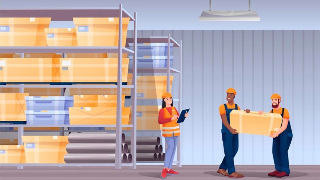 Nhân viên kho cần đối chiếu hàng hóa