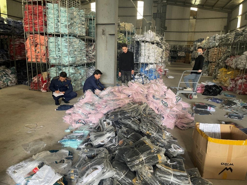 Người bán có thể nhập hàng trực tiếp từ xưởng may