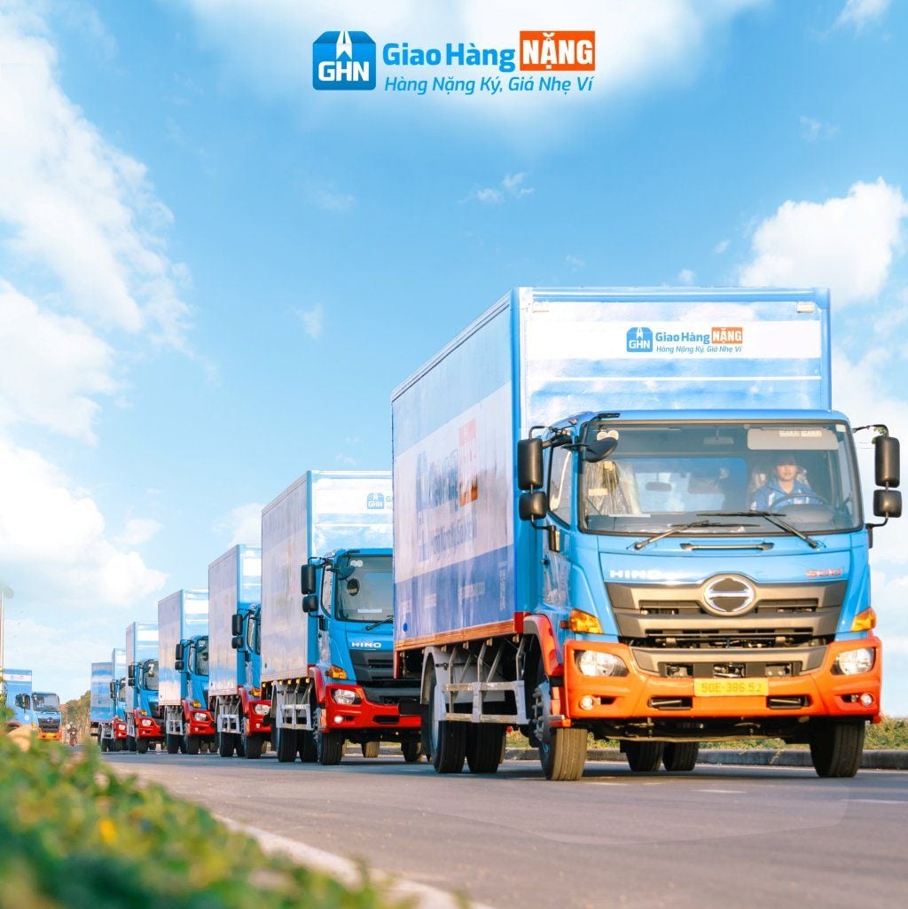 Chủ shop chọn loại xe 8 tấn có kích thước thùng xe phù hợp