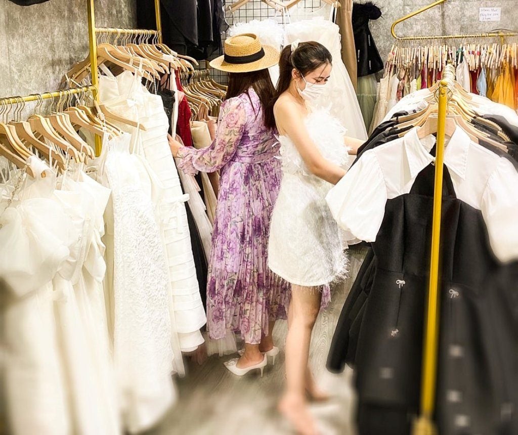 Mở dịch vụ cho thuê đồ sự kiện