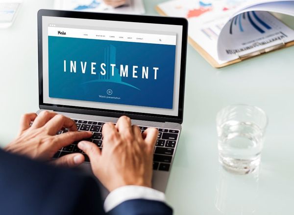 Đầu tư trong tiếng Anh là investment