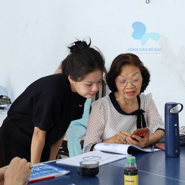 tình nguyện viên