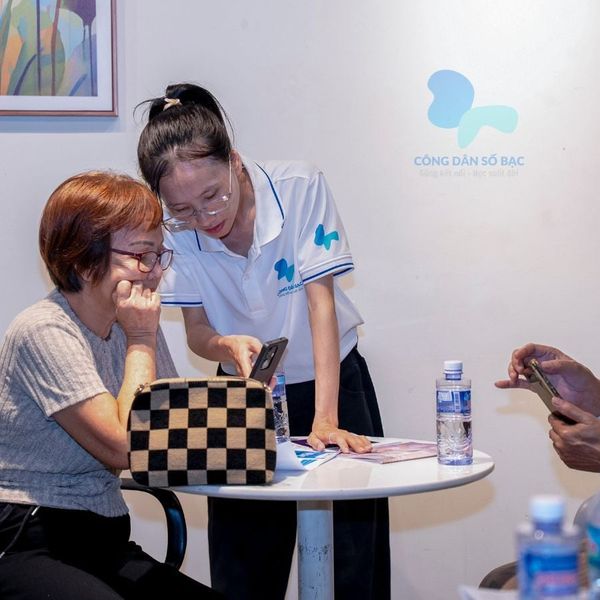 tình nguyện viên