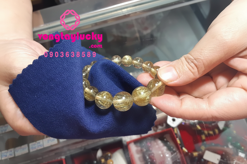 chuẩn bị nụ trầm và lư trầm hương, xông trầm, thanh tấy vòng phong thủy, thanh tẩy vòng phong thủy