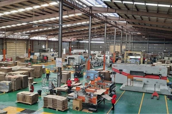 Hộp carton nắp cài