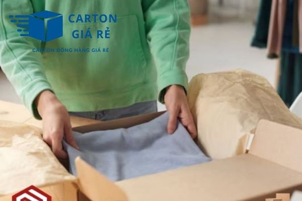 Hộp carton nắp cài