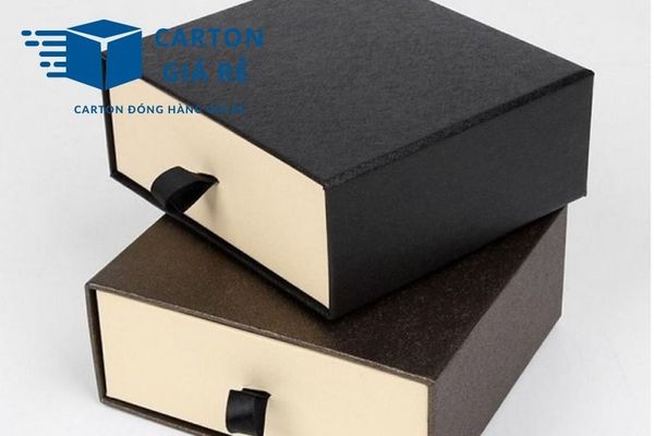 Hộp Giấy Quà Tặng
