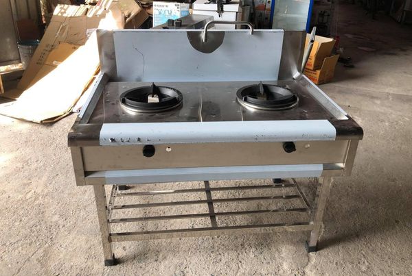 So sánh sự khác biệt cơ bản giữa bếp Á và bếp Âu