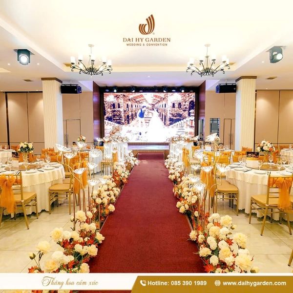 Hệ thống âm thanh - ánh sáng - trình chiếu LED hiện đại