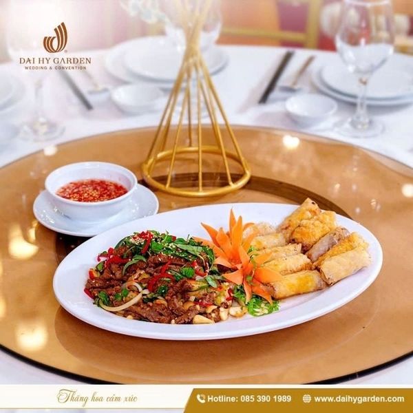Thực đơn tiệc cuối năm tại Đại Hỷ Garden
