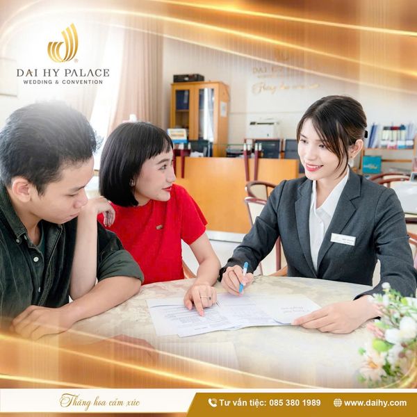 Nhân sự hỗ trợ tổ chức tiệc trọn gói