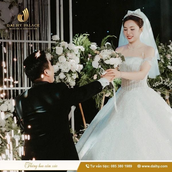 Khoảnh khắc tại nhà hàng tiệc cưới