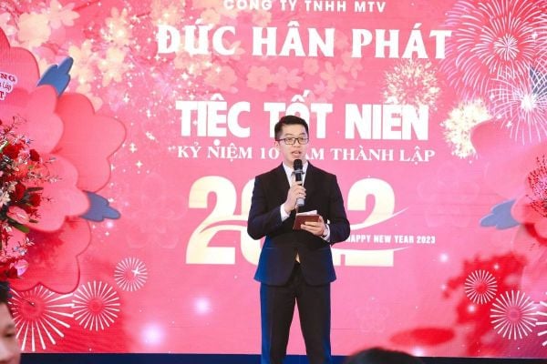 Kịch bản và hoạt động kết nối tiệc tất niên công ty