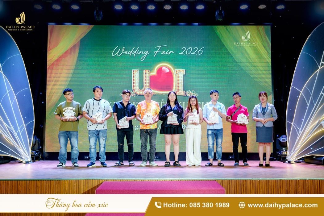 Vị khách may mắn trúng Giải Khuyến Khích tại sự kiện Wedding Fair U ♥ I ngày 1