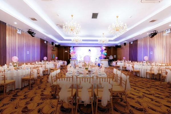 Sảnh Hạnh Phúc tại nhà hàng tiệc cưới