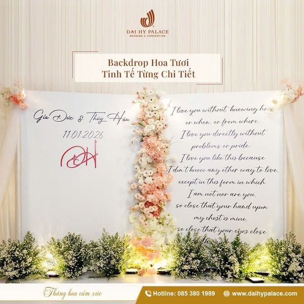 Trang trí backdrop tiệc cưới bằng hoa tươi cao cấp tại Đại Hỷ Palace