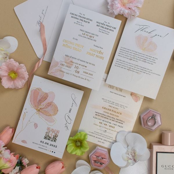 Thiệp cưới tích hợp mã QR tiện lợi