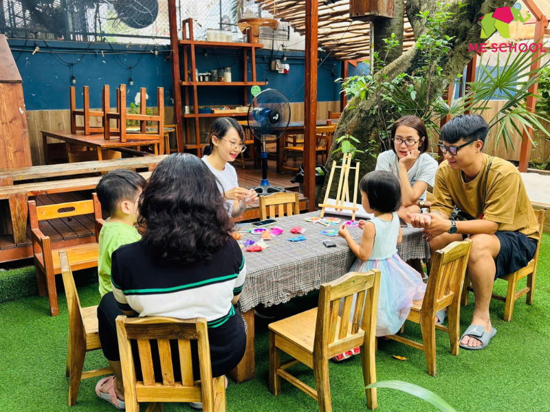 Nhấn vào ảnh để phóng to dạy bé 5 tuổi học chữ