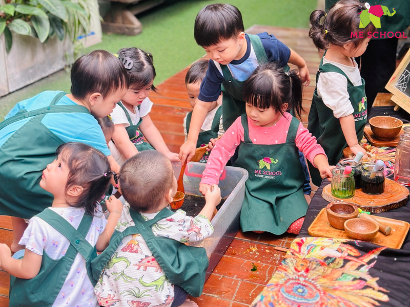 Vì sao montessori dạy toán bắt đầu từ đôi tay chứ không phải con số?