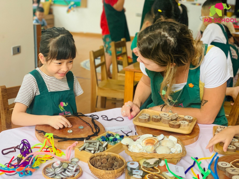 2 trụ cột vàng trong hành trình chinh phục toán học của trẻ theo montessori