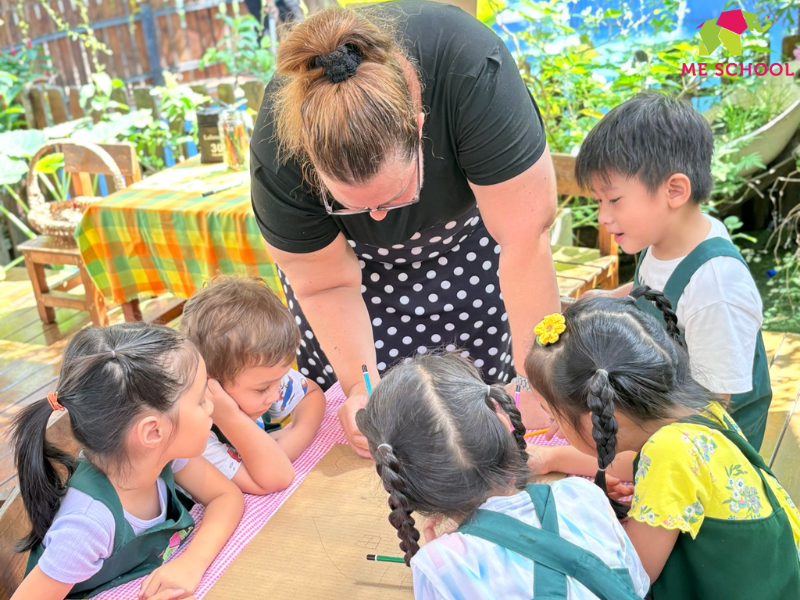 Nhấn vào ảnh để phóng to dạy trẻ 5 tuổi học chữ