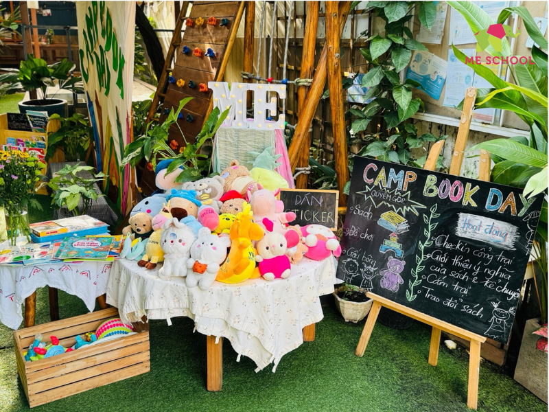 Một món quà nhỏ để con chia sẻ với cô và các bạn trong ngày đầu đi học lại sau Tết sẽ giúp bé thêm tự tin, hào hứng đến lớp.