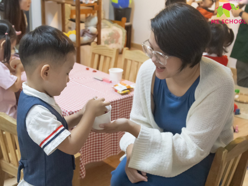 phát triển EQ cho trẻ