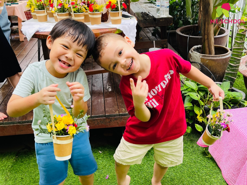 trẻ 4 tuổi học gì ở trường mầm non