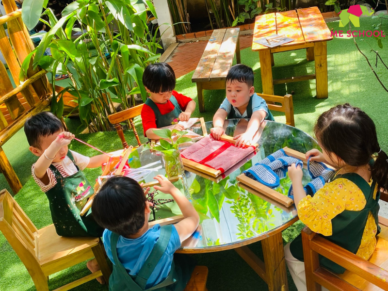 trẻ 4 tuổi học gì ở trường mầm non