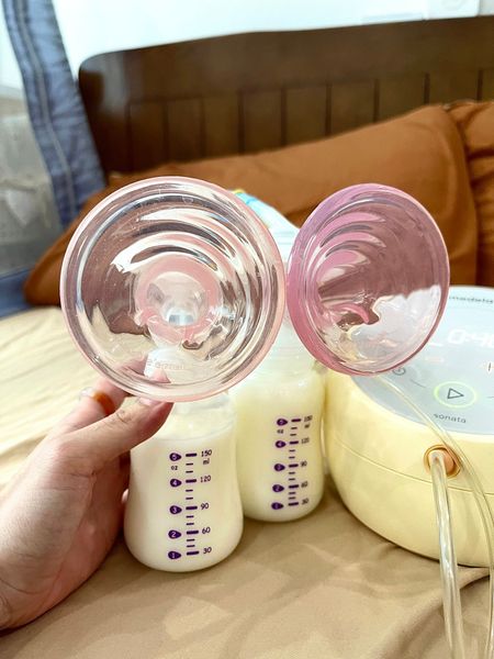 Feedback về phễu silicone hút êm, kiệt sữa