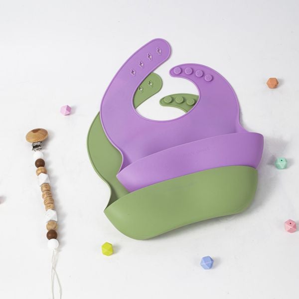 Yếm ăn dặm silicone có máng Mama’s Choice