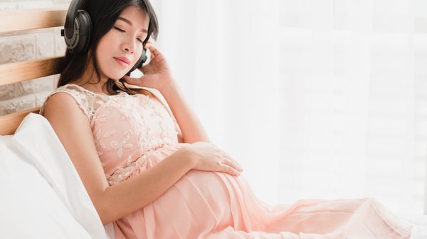 Thai Giáo Bằng Cảm Xúc