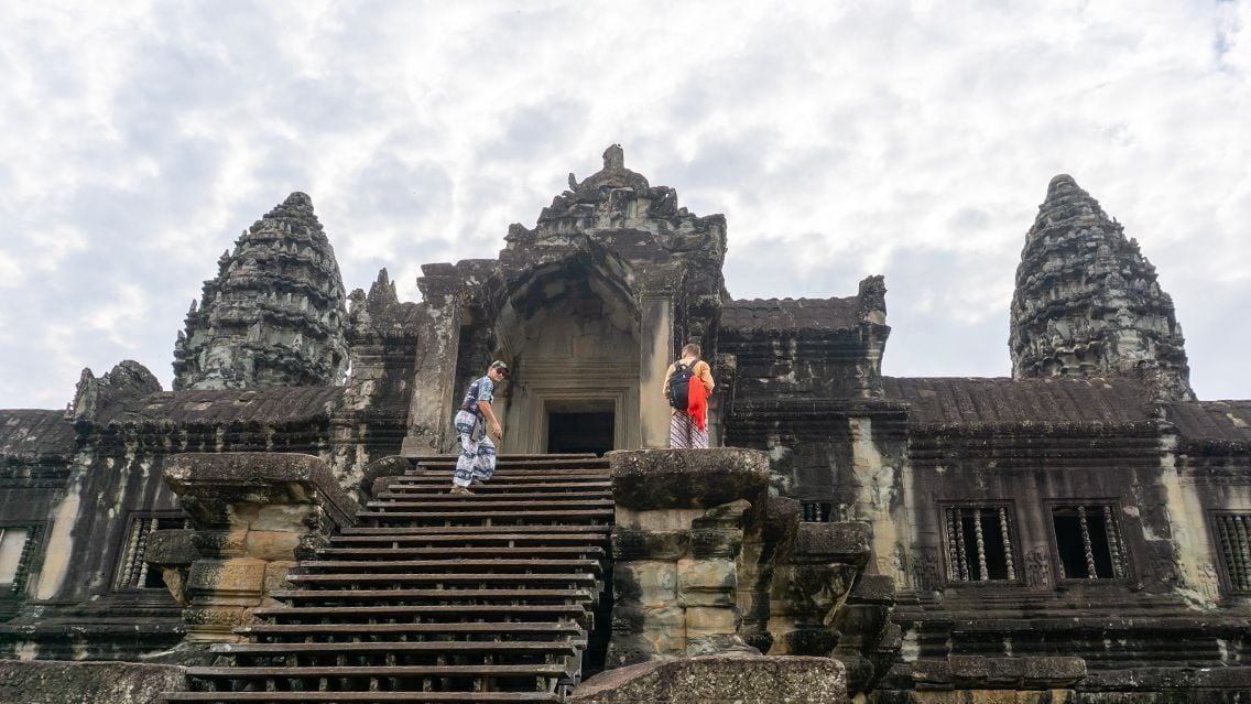 MEKONG MEALS: TASTING THE RIVER’S BOUNTY FROM LAOS TO CAMBODIA