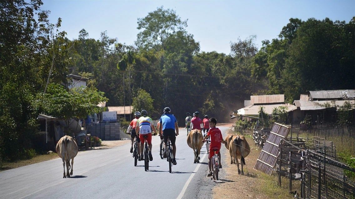 CYCLING TO KHONE PHAPHENG FALLS IN SOUTHERN LAOS
