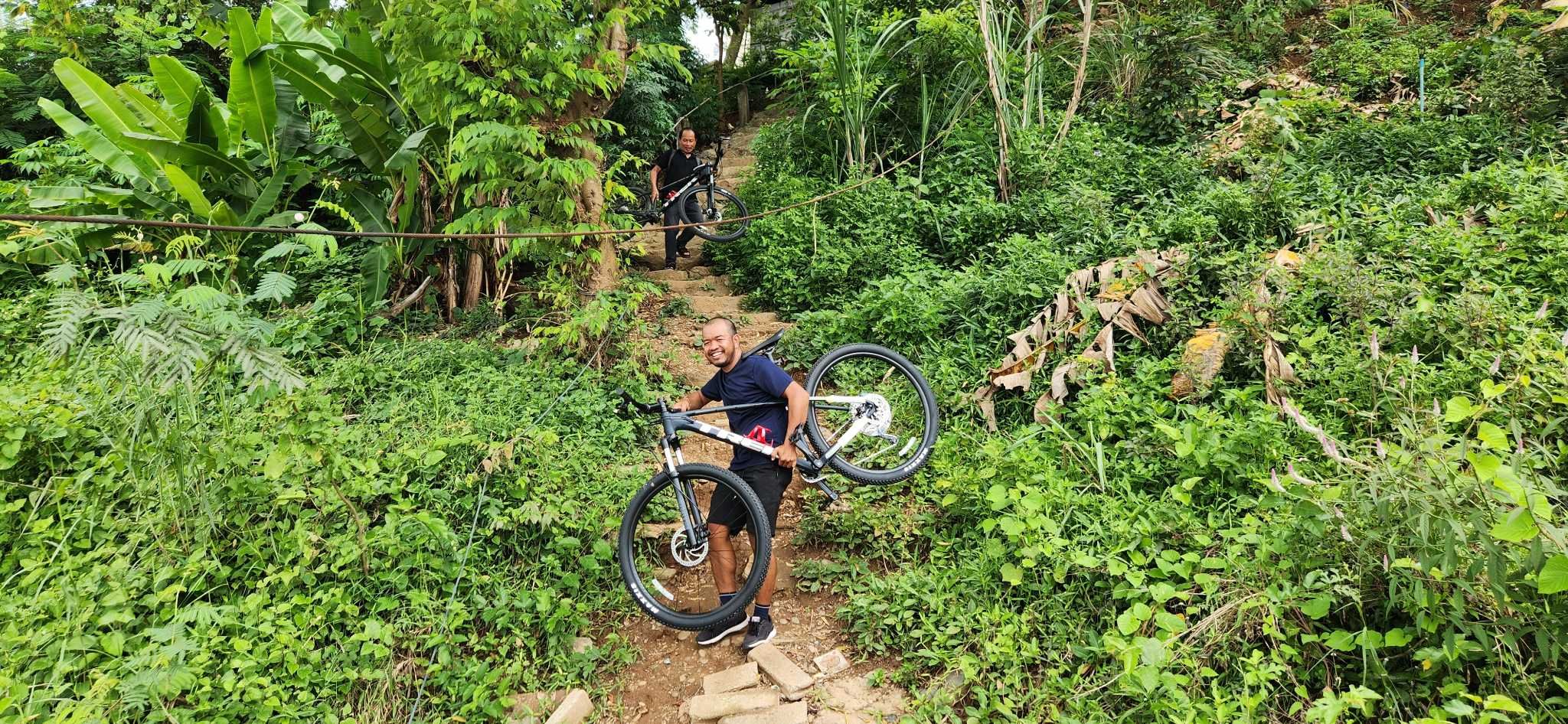 BICYCLE TOUR FROM BANGKOK TO VIETNAM THROUGH MOUNTAINS AND CULTURE