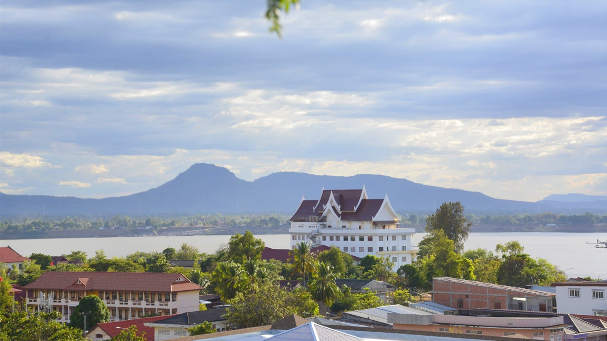 LAOS CYCLING JOURNEY ALONG THE MEKONG RIVER
