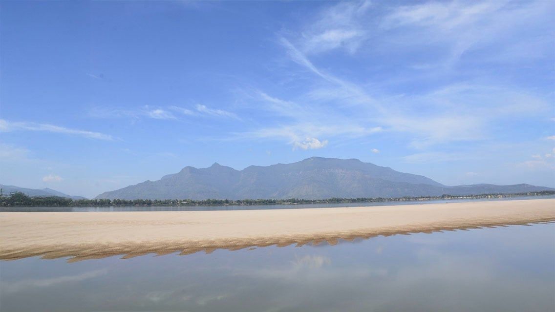 LAOS CYCLING ADVENTURE ALONG THE MEKONG RIVER
