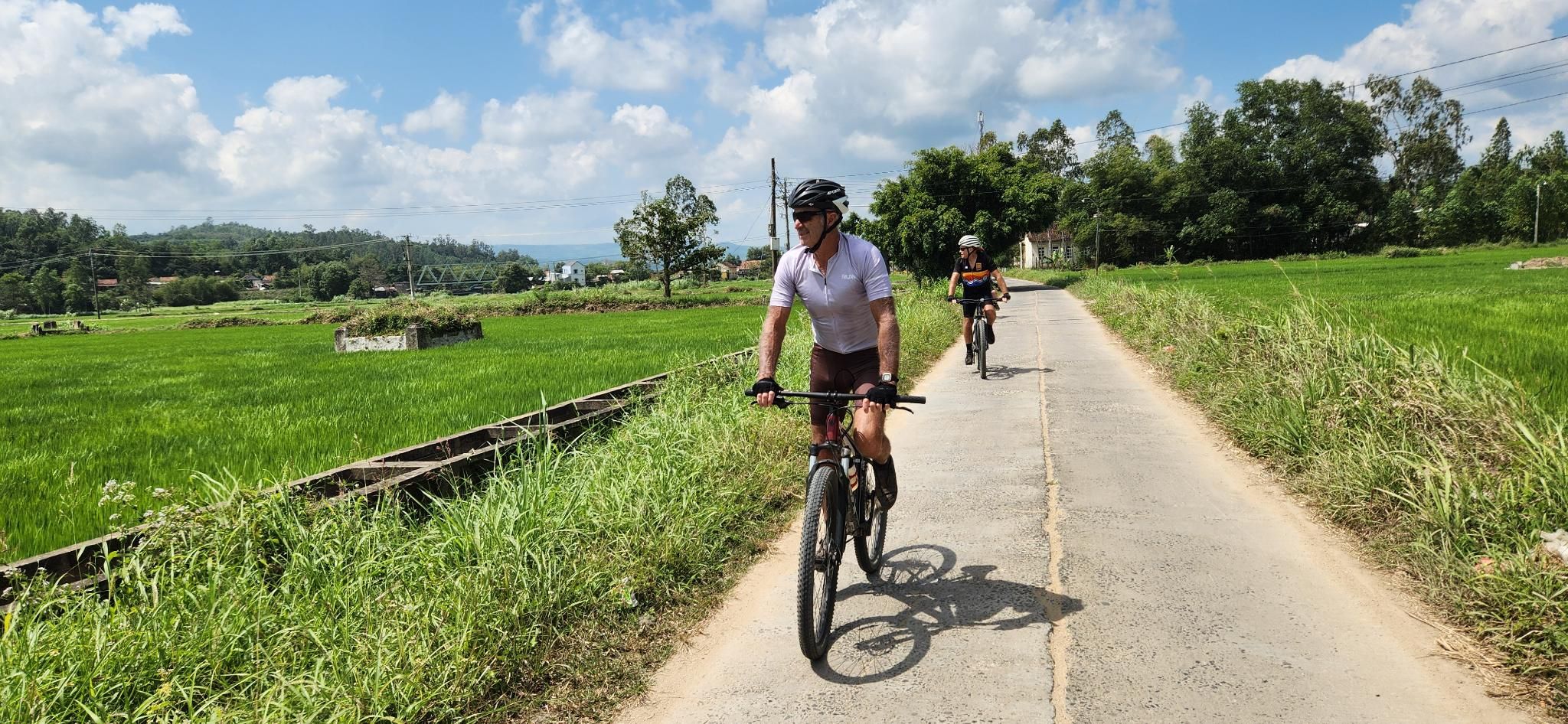 NORTH VIETNAM CYCLING JOURNEY OF CONNECTION