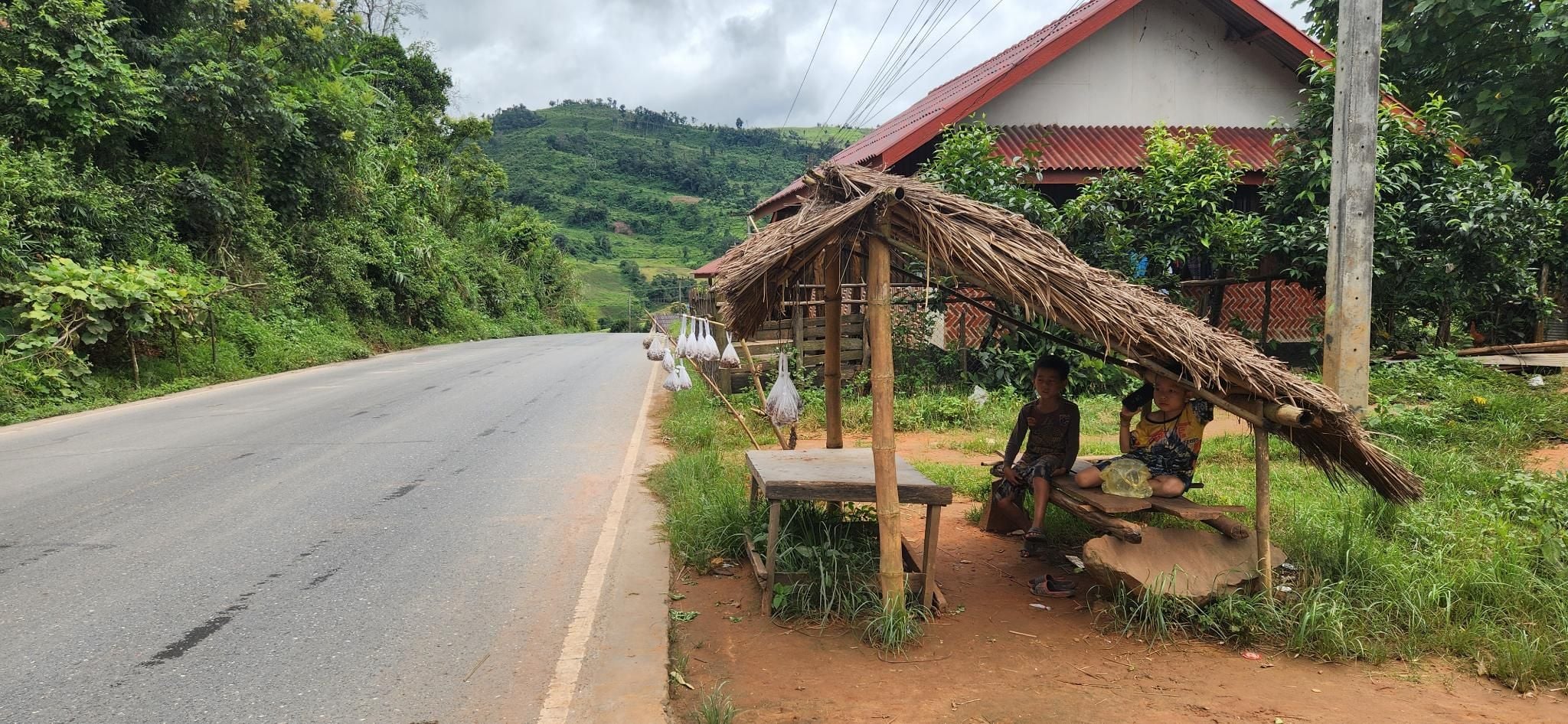 BICYCLE TOUR IN VIETNAM THROUGH VILLAGES AND LIFE