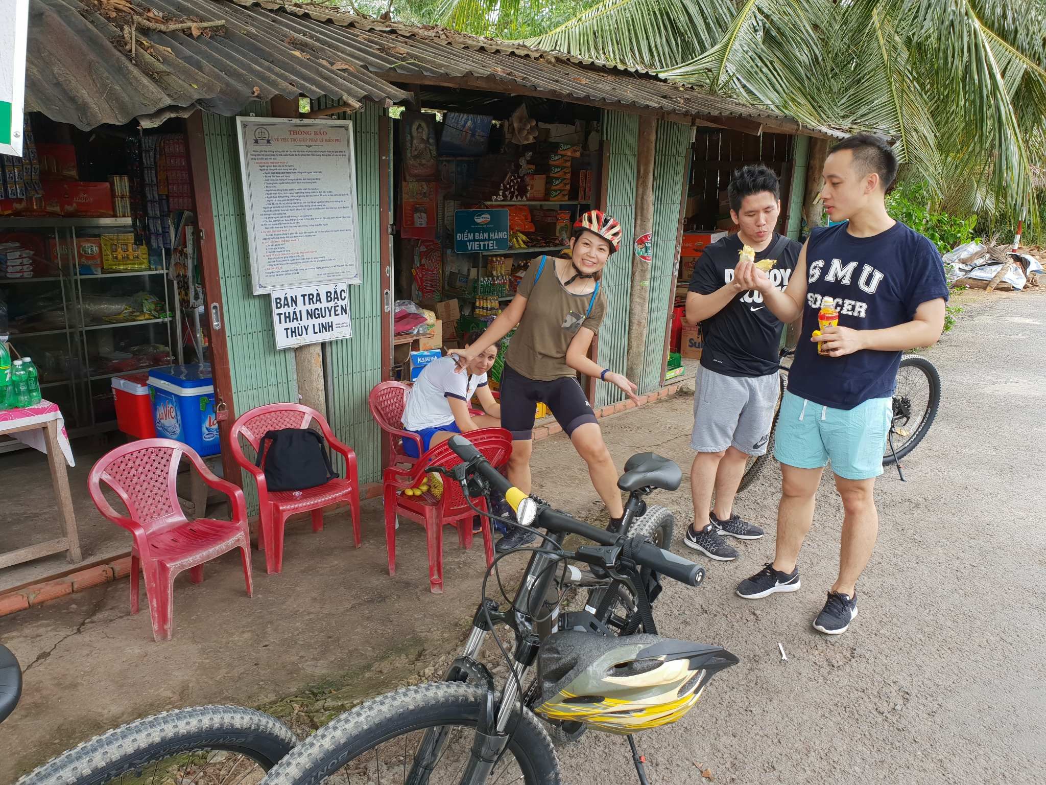 MEKONG DELTA CYCLING JOURNEY WITH FRIENDS