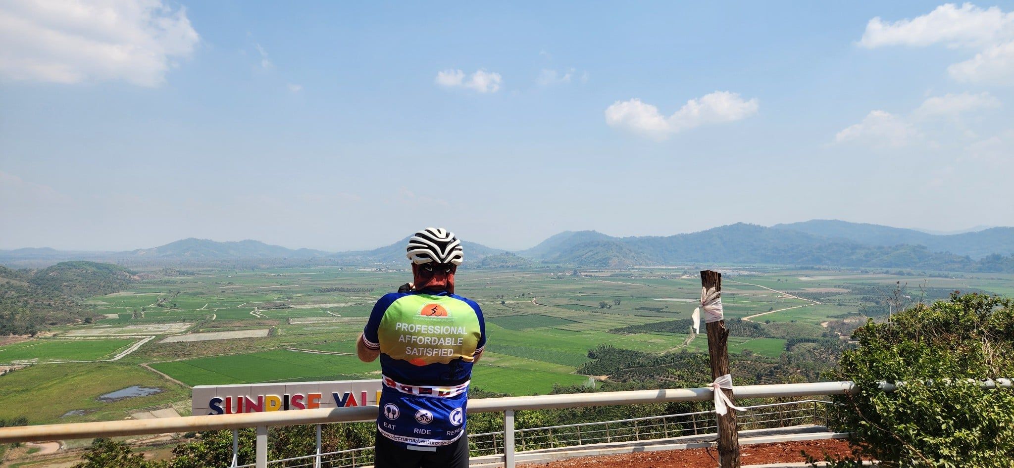 VIETNAM ADVENTURE CYCLING THROUGH SUNRISE VALLEY