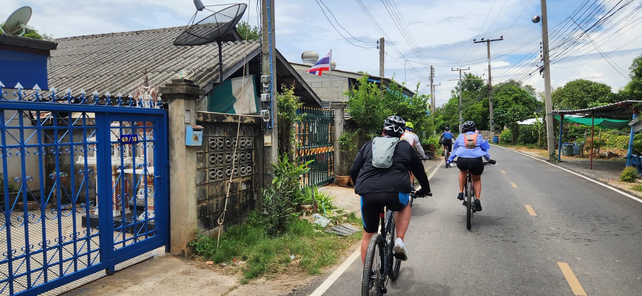FROM STRANGERS TO SOULMATES ON TWO WHEELS: BANGKOK TO HANOI CYCLING JOURNEY