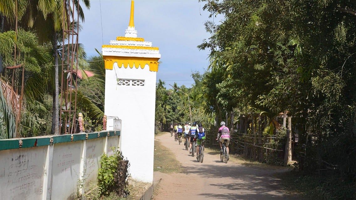 LAOS CYCLING ADVENTURE ALONG THE MEKONG RIVER