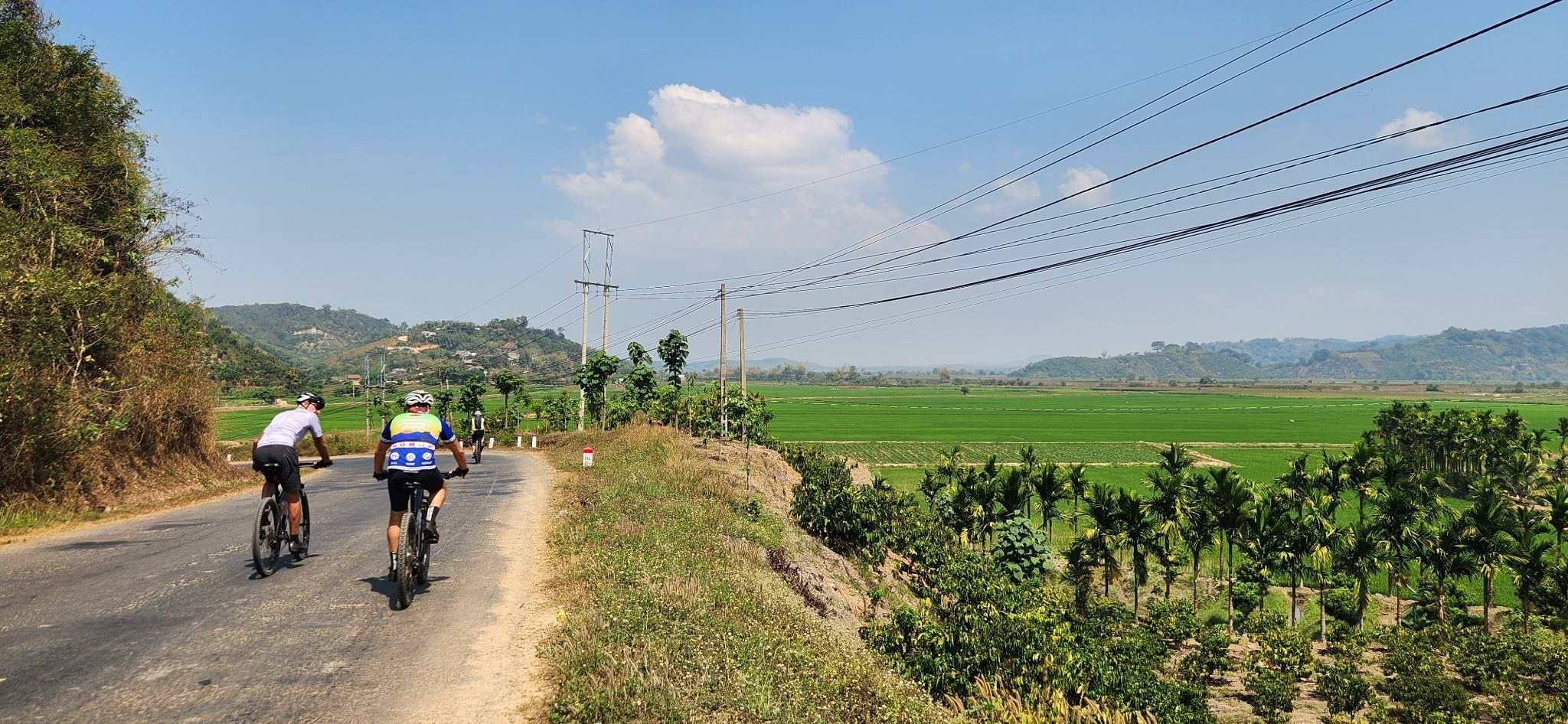 VIETNAM ADVENTURE CYCLING THROUGH SUNRISE VALLEY