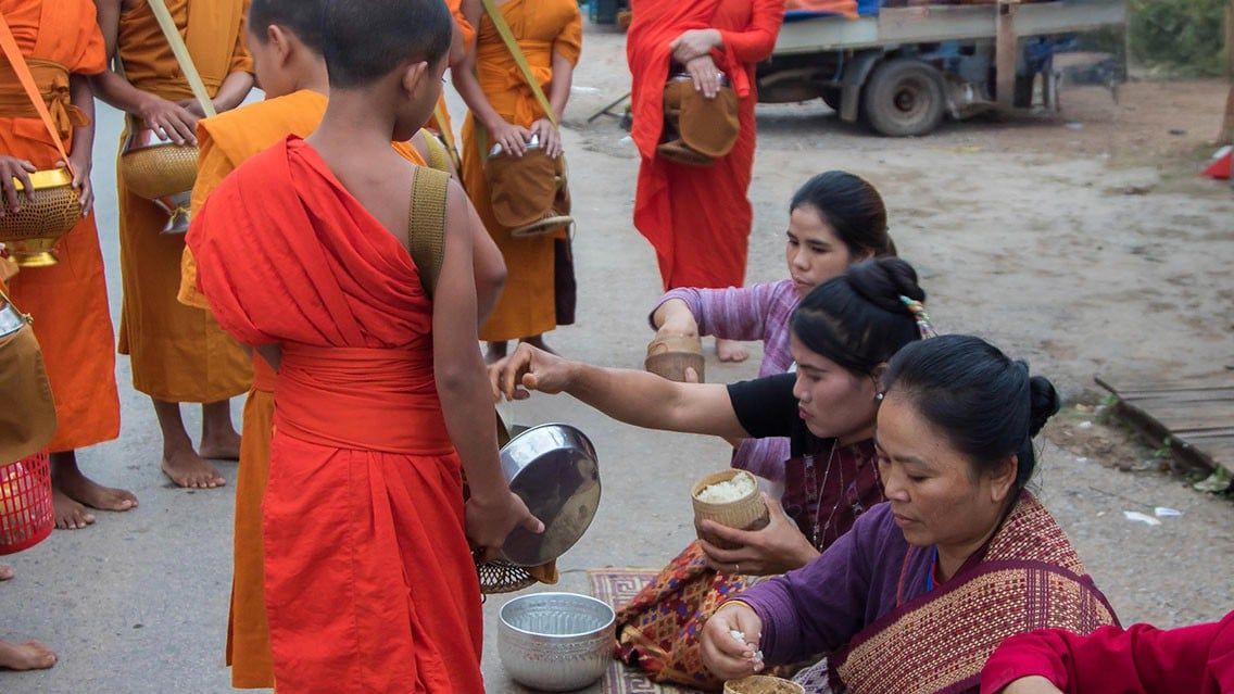 BICYCLE TOUR IN SOUTH EAST ASIA THROUGH LAOS
